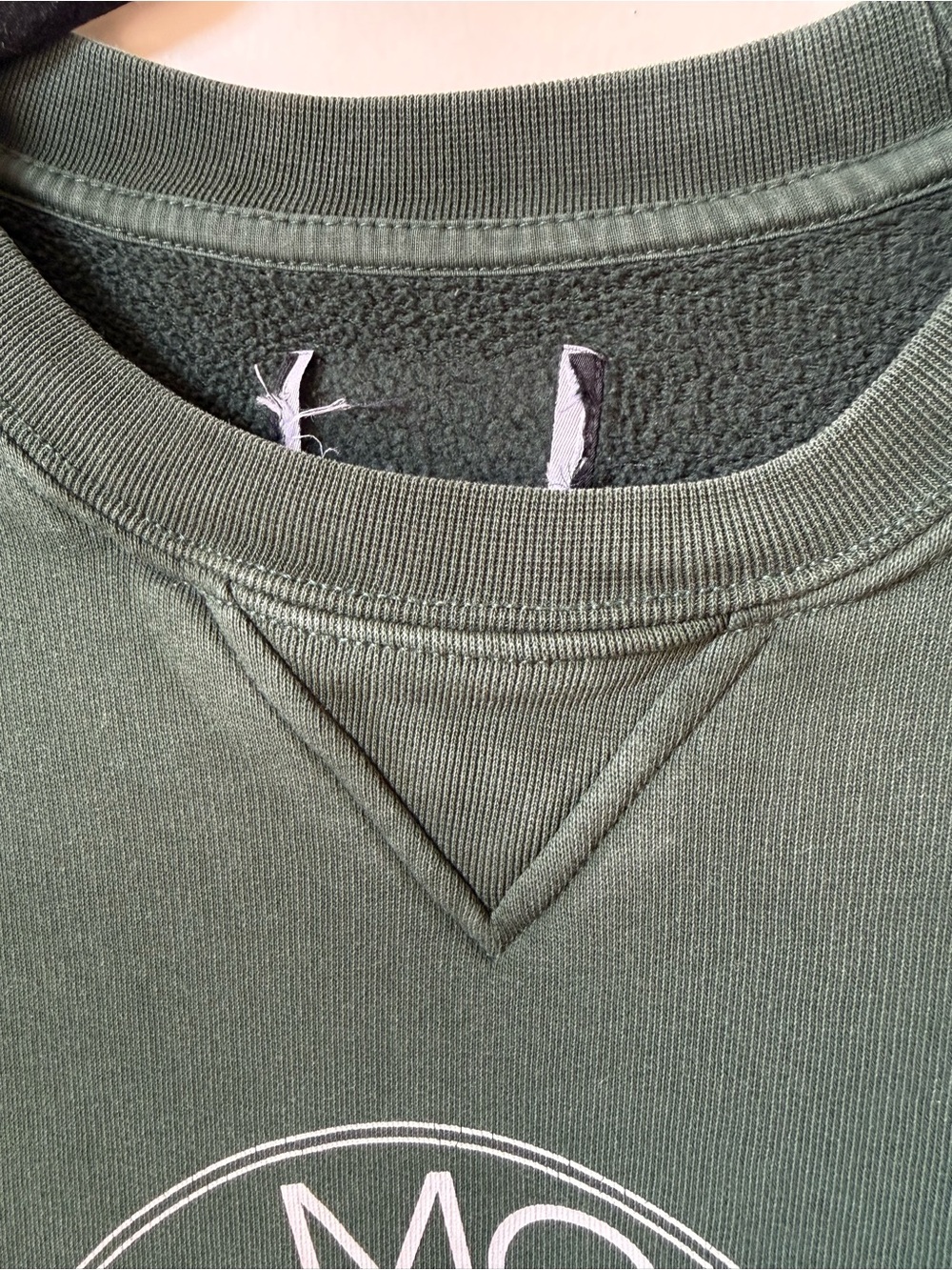 Auth Club Monaco Crest crewneck circa 2010’s *AS IS - Picture 3 of 6